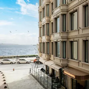 Dream Karakoey Bosphorus Hotel